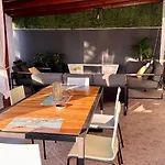 Διαμέρισμα Vacation Vibes - Modern In Near Sea *
