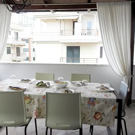 Apartament Vacation Vibes - Modern In Near Sea Golem (Tirana)