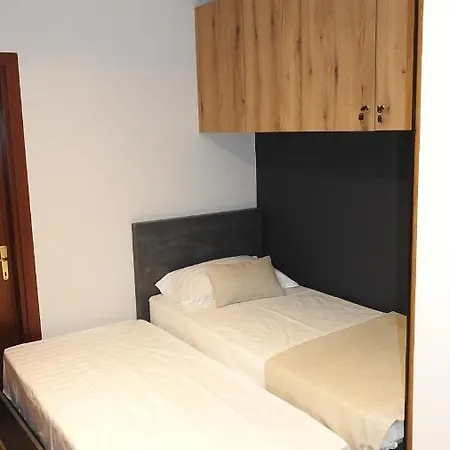 Vacation Vibes - Modern In Near Sea * Golem (Tirana)