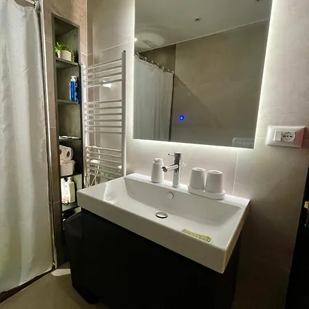 Apartament Vacation Vibes - Modern In Near Sea Golem (Tirana)