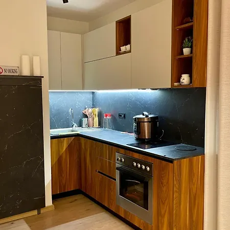 Vacation Vibes - Modern In Near Sea Apartament Golem (Tirana)
