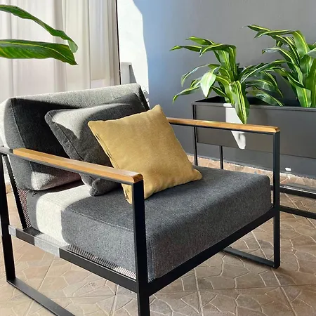 Vacation Vibes - Modern In Near Sea Apartament *