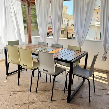 Vacation Vibes - Modern In Near Sea Apartamento